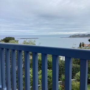 Unclassified image, 3 of 6, button - Vrbo Property (Ciboure, Sud Ouest de France, France)