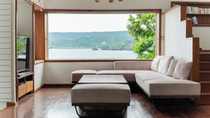Unclassified image, 5 of 6, button - Vrbo Property (うるま市)