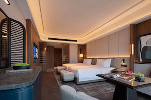 صورة غير مصنفة، 4 من 32، زرّ