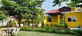 Mandu Green Villa