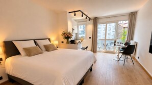 Een strijkplank/strijkijzer, gratis wifi