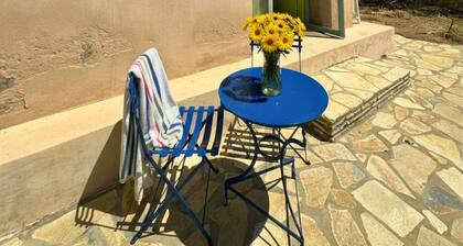 An eclosed field cottage in Kythira