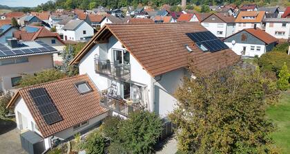 Apartment 'Fewo-Sommer-Seeling' with Balcony, Wi-Fi and Air Conditioning