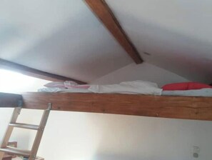 Room - Vrbo Property (Le Puy-en-Velay)