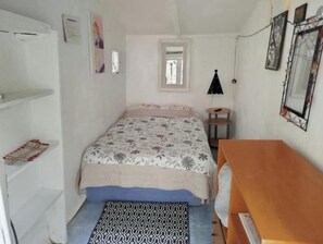 Unclassified image, 4 of 12, button - Vrbo Property (Le Puy-en-Velay)