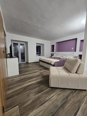 Doppelzimmer, Balkon, Bergblick