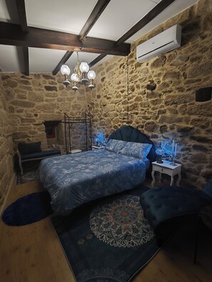 Unclassified image, 3 of 12, button - Vrbo Property (A Peroxa)