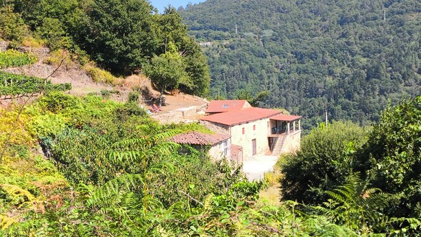 Unclassified image, 1 of 12, button - Vrbo Property (A Peroxa)