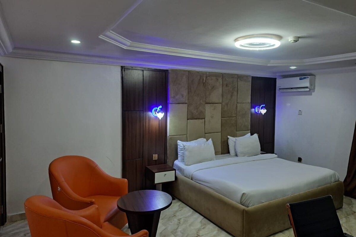 Business Room