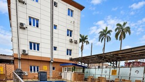 Unclassified image, 2 of 97, button - R and A City Hotel  (Ikeja)