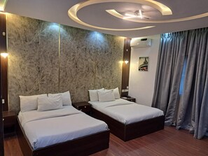 Ảnh chưa phân loại, 4 trong số 97 ảnh, nút
