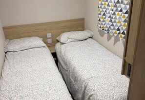 Ảnh chưa phân loại, 2 trong số 11 ảnh, nút