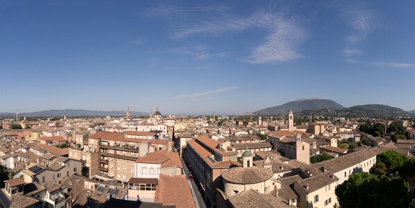 Unclassified image, 1 of 17, button - Sky Star Luxury Guest House Luna Queen Deluxe (Foligno)