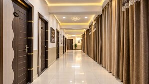 Lobby - Hotel AC Inn, Lucknow (Lucknow)