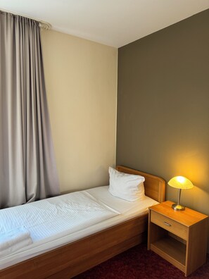 Basic Single Room, City View - Bonverde Hotel (Berlin)