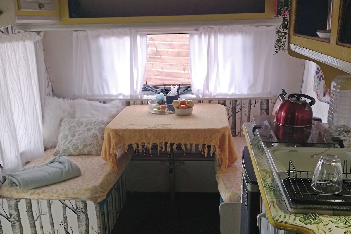 Casa, 1 quarto, varanda | Parte interna