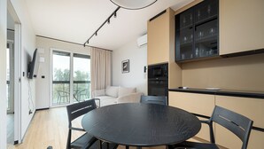 Apartment, Balkon
