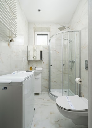 Unclassified image, 4 of 11, button - RentPlanet - Apartamenty Tyszkiewicza (Warszawa)