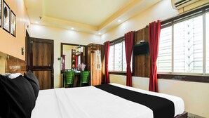 Desk, free WiFi - Hotel O DumDum Thana More Formerly Bimla (Kolkata)