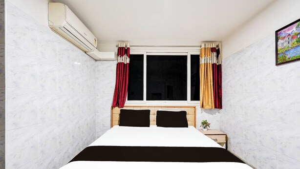 Ảnh chưa phân loại, 1 trong số 93 ảnh, nút