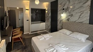 Unclassified image, 3 of 9, button - Klas Otel (karasu)