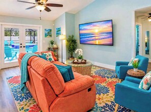 Unclassified image, 3 of 24, button - Heated Saltwater Pool + Hot Tub + Tiki Bar. Only minutes to Downtown & Beaches (Vero Beach)