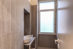Ảnh chưa phân loại, 3 trong số 66 ảnh, nút
