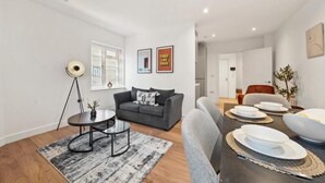 Family Apartment - The Dalston Collection (London)
