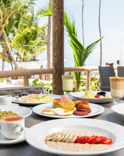 Paseo Playa by Destination Jelly