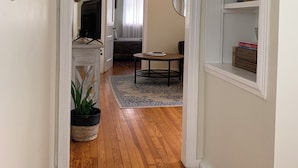 Unclassified image, 4 of 18, button - Charming 2-bedroom cottage with AC in Westbrook (Westbrook)