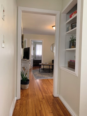 Unclassified image, 4 of 18, button - Charming 2-bedroom cottage with AC in Westbrook (Westbrook)
