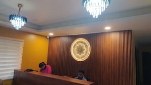 Gambar tidak terklasifikasi, 2 dari 6, tombol
