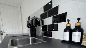 Unclassified image, 3 of 7, button - Burnside Studio Flat (Manchester)