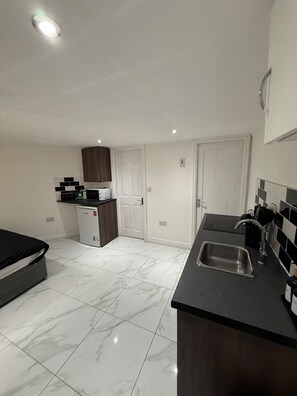 Unclassified image, 5 of 7, button - Burnside Studio Flat (Manchester)