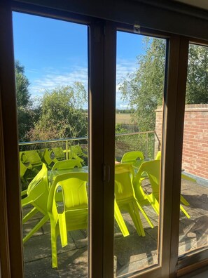 Interior - Upside Down House 4 Double bedrooms 4 en suite Bathrooms  Dog friendly (Dell Quay)