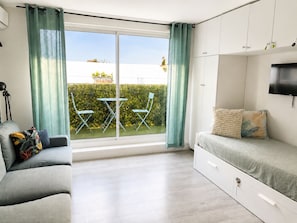 Unclassified image, 2 of 8, button - Vrbo Property (Deauville)