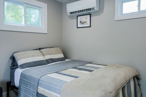 Coastal Studio Suite Steps from the Ocean | pet friendly