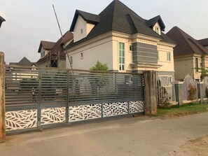 บริเวณภายนอก