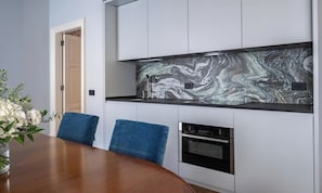 Private kitchen - LUXURY SIGNORIA APARTMENT WITH ELEGANT INTERIORS & ELEVATOR (Firenze)