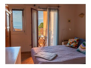 Room - Holiday Home in Lesvos With Swimming Pool (Lesvos)