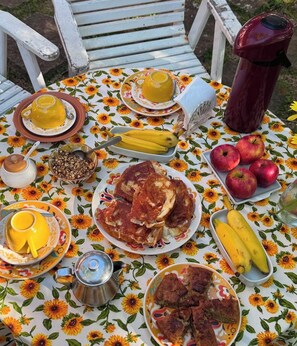Daily local cuisine breakfast for a fee - Casa Smile (Teresópolis)