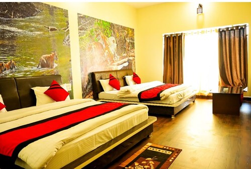 KINGFISHER RESORT