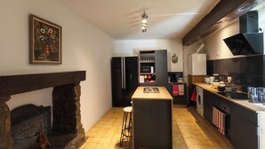 Unclassified image, 3 of 24, button - Vrbo Property (Graçay)