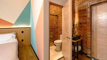 Deluxe Double Room, Balcony, City View | Free WiFi