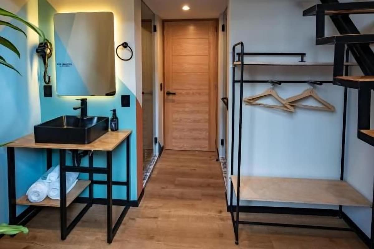Nhà Duplex, ban công, quang cảnh thành phố | Truy cập Internet không dây miễn phí, bộ trải giường 