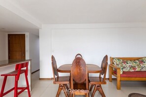 Dining - Apt. w/ Balcony and Sea View in Ilheus Ors0303 (Ilhéus)