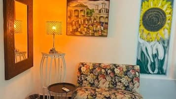 Suite, 1 King Bed, Patio, Garden View | Blackout drapes, soundproofing, iron/ironing board (on request)
