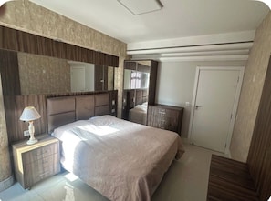 Ảnh chưa phân loại, 2 trong số 42 ảnh, nút
