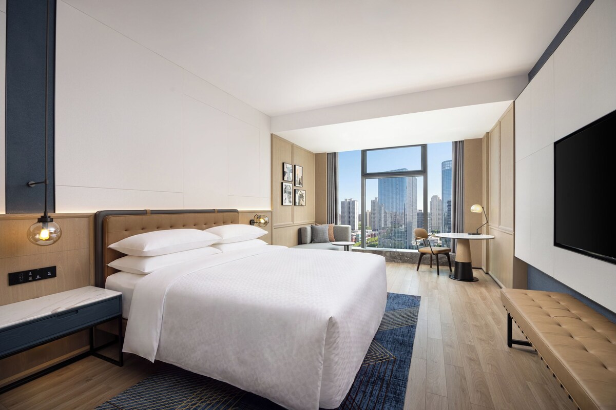 Quarto premium, 1 cama King | Wi-Fi de cortesia