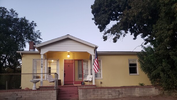 Unclassified image, 1 of 25, button - Remodeled 1930s Dehesa Valley Farmhouse, close to Sycuan Casino and more! (El Cajon)